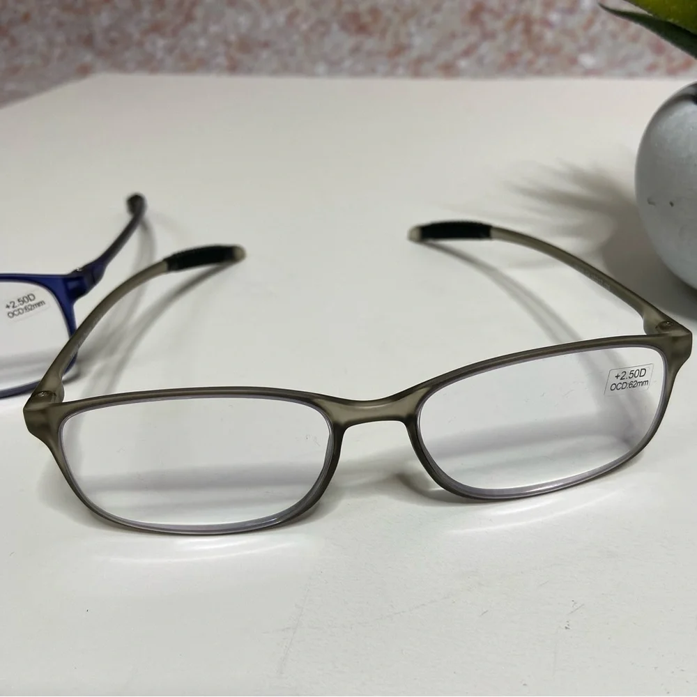 AQWANO NWT Reading Glasses Computer Blue Light Blocking - Set of Two +2.50